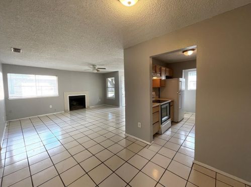 1609 Windsong Ln, Irving TX  75060-4500 exterior