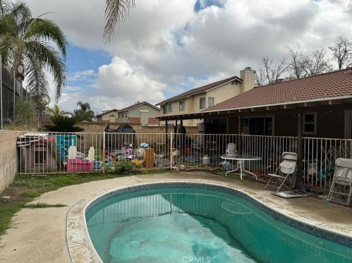 1654 Shamrock St, Rialto, CA 92376-3846