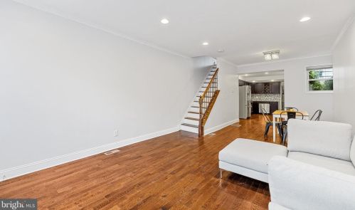 2128 Manton St, Philadelphia, PA 19146-4313