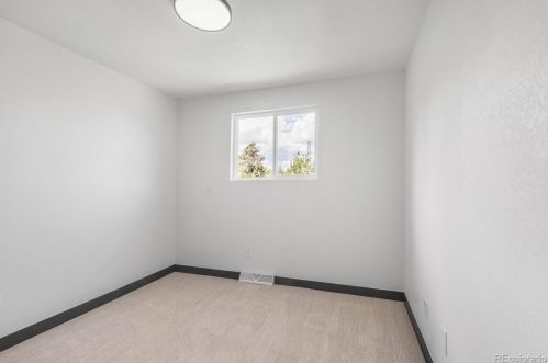 6243 Niagara Way, Englewood CO 80111-4443 exterior