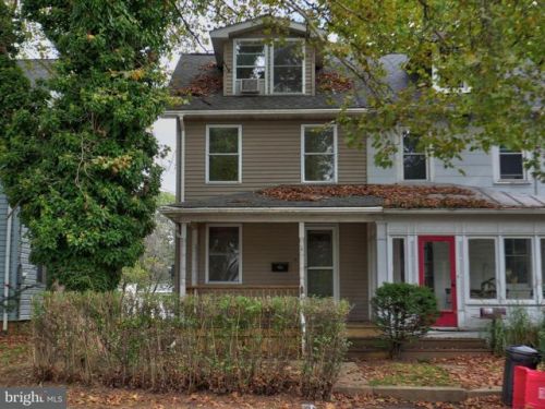 69 Petersburg Rd, Lancaster, PA 17601-3309