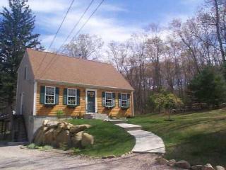 11 Lancelot Ct, Richmond, RI 02892-1091