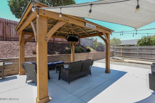 1368 Revere St, Santa Maria CA  93455-4467 exterior