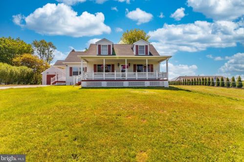 61 Woodstown Rd, Harrison Township, NJ 08062-9635