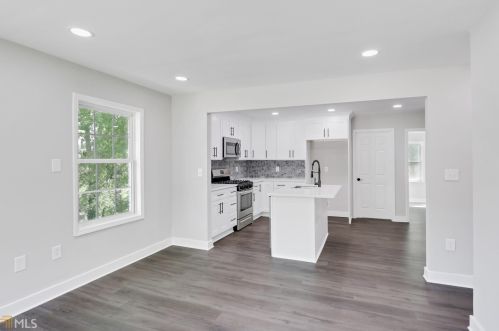 2818 Meadowview Dr, Atlanta GA  30316-4326 exterior