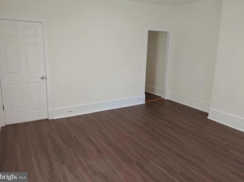 2326 3rd St, Philadelphia PA  19133-2905 exterior