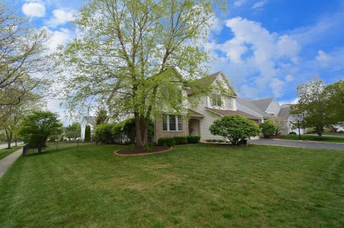 1524 Trailwood Dr, Bull Valley, IL 60014-2940