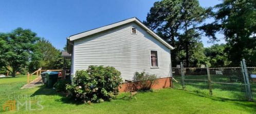 375 Morningside Dr, Porterdale, GA 30016-4645