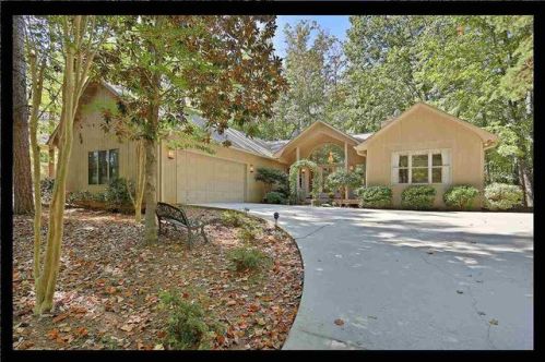 8 Iron Clad Dr, Salem, SC 29676-4123