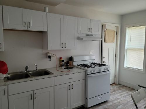 59 Broad St, Killingly CT  06239-3605 exterior