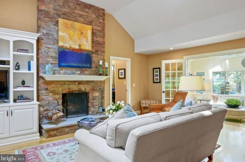 381 Sheffield Rd, Severna Park, MD 21146-1666