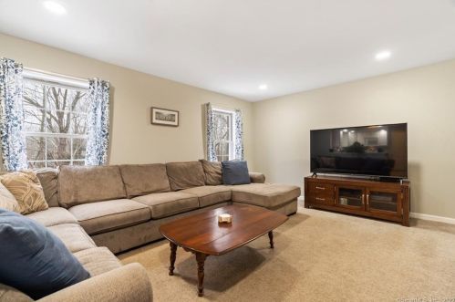 22 Little Falls Way, Durham CT  06422-2918 exterior