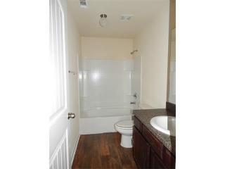 5101 Glen Eden Dr, Fort Worth TX  76119-5520 exterior