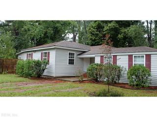 420 Macdonald Cres, Norfolk, VA 23505-3610