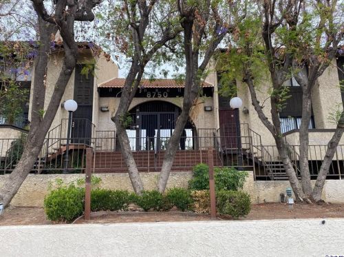 8745 Willis Ave, Van Nuys, CA 91402-2175