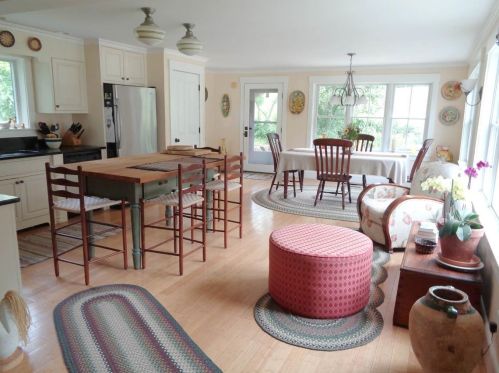 87 Borough Rd, Hill, NH 03243-3301
