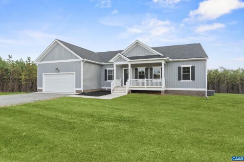 4 Hells Bend Rd, Bybee, VA 22963-4585