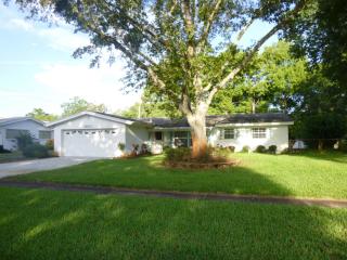 2620 Royal Oak Dr, Titusville, FL 32780-4890