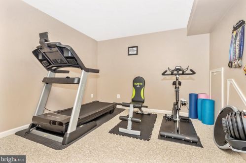 8 Farmstead Pl, Middletown MD  21769-7742 exterior