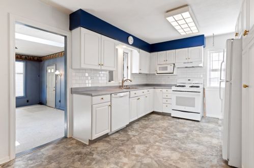 1818 Ohio Pkwy, Rockford, IL 61108-5934