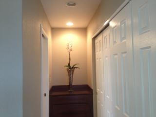 985 Kaahue St, Honolulu HI  96825-1348 exterior