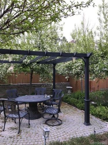 16438 Crestline Pl, Aurora CO 80015-4049 exterior