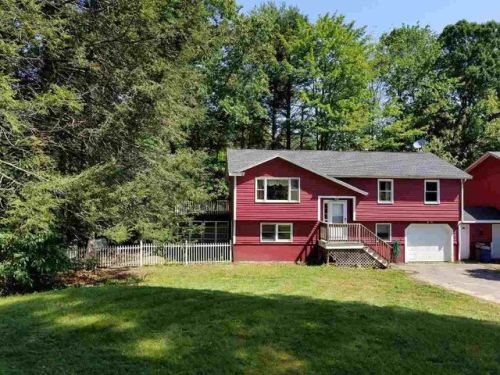 9 Kimberly Dr, Seabrook, NH 03874-4272