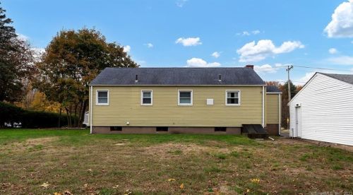 70 Griffin Rd, Wapping CT  06074-1212 exterior