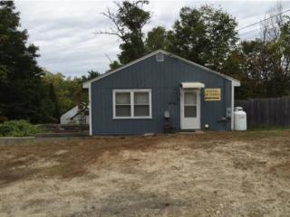 20 Michigan St, Winchester, NH 03470-2421