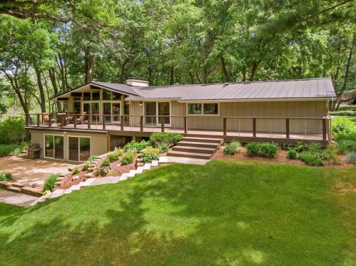 12 Buffalo Rd, Saint Paul, MN 55127-2136