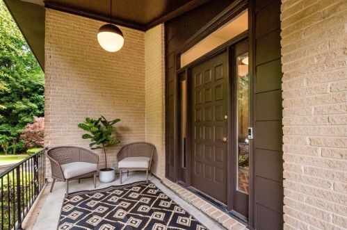 1549 High Hvn Ct, Atlanta GA  30329-3203 exterior