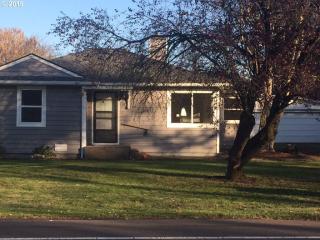 1116 College St, Newberg OR  97132-3309 exterior