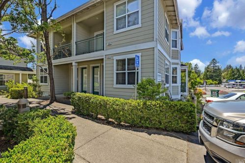 1121 Gravenstein Hwy, Sebastopol, CA 95472-4861