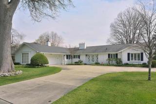 2809 Greenleaf Blvd, Elkhart, IN 46514-4047