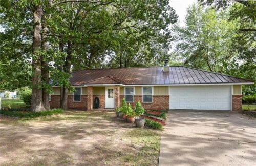 109 Circle B, Roland, OK 74954-5177