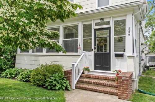 266 Spring St, Tinton Falls, NJ 07701-2231