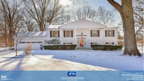1248 Foxglove Dr, Batavia, IL 60510-2805
