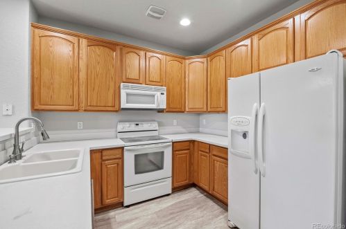 650 Norfolk Way, Aurora CO  80011-4553 exterior