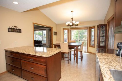 7873 28th St, Saint Paul MN  55128-4803 exterior