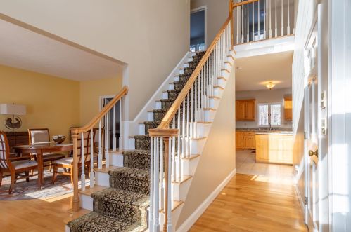 9 Colburn Ln, Hollis, NH 03049-6285