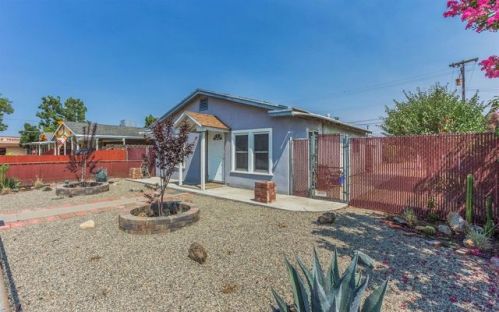 621 Lincoln Ave, Clovis, CA 93612-2232