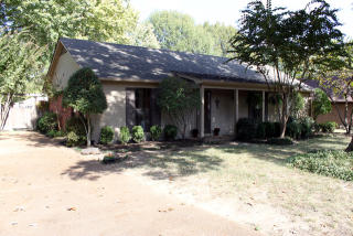 512 Yellowhammer St, Piperton, TN 38017-1168