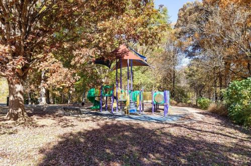 2440 Field Way, Atlanta GA  30319-4094 exterior
