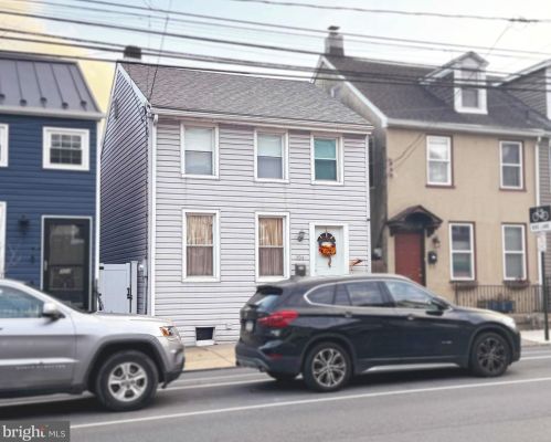 324 Walnut St, Lancaster PA  17602-2438 exterior