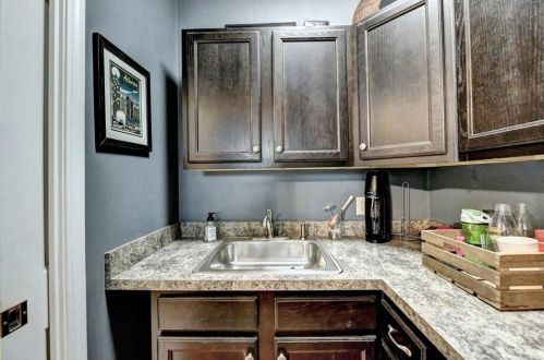 831 Mountain View Ter, Marietta GA  30064-2089 exterior