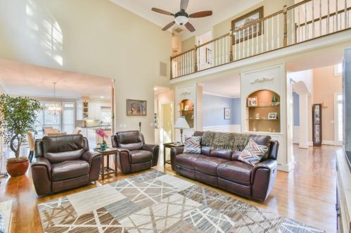 1381 Cameron Glen Dr, Marietta, GA 30062-3049