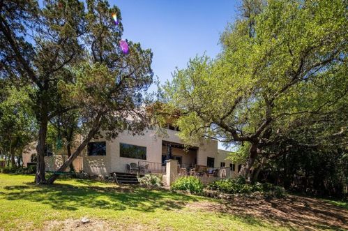 716 Commons Frd Rd, Austin TX  78733-2410 exterior