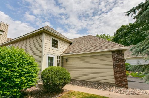 1783 Cheri Ct, Saint Paul, MN 55110-6209