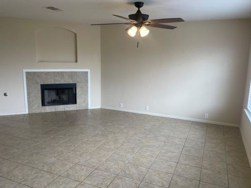 456 Camelia Pkwy, Uhland TX  78640-5939 exterior