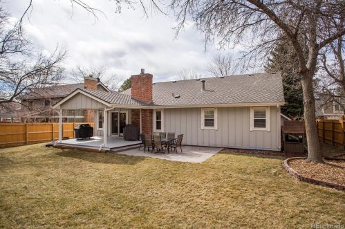 7984 Willow Ct, Englewood CO 80112-2742 exterior